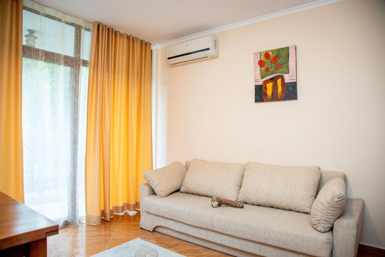 Helios Studio In A Complex In St Vlas By Flat Mаnаger Sveti Vlas Luaran gambar