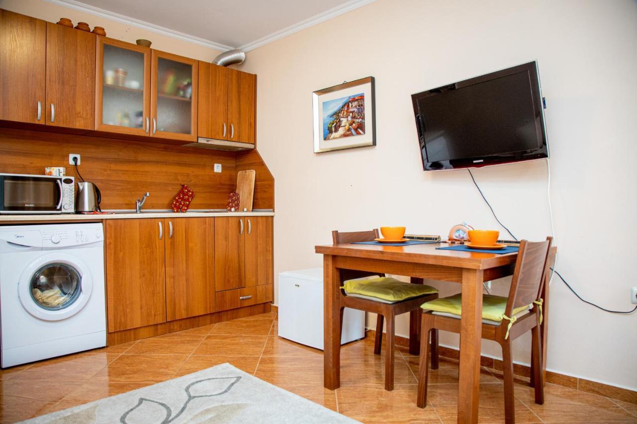 Helios Studio In A Complex In St Vlas By Flat Mаnаger Sveti Vlas Luaran gambar